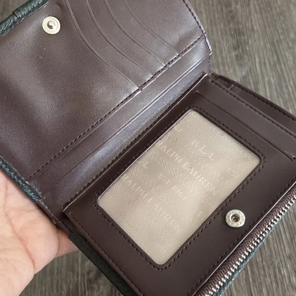 Lauren Ralph Lauren Carrington Compact Wallet - Picture 9 of 13